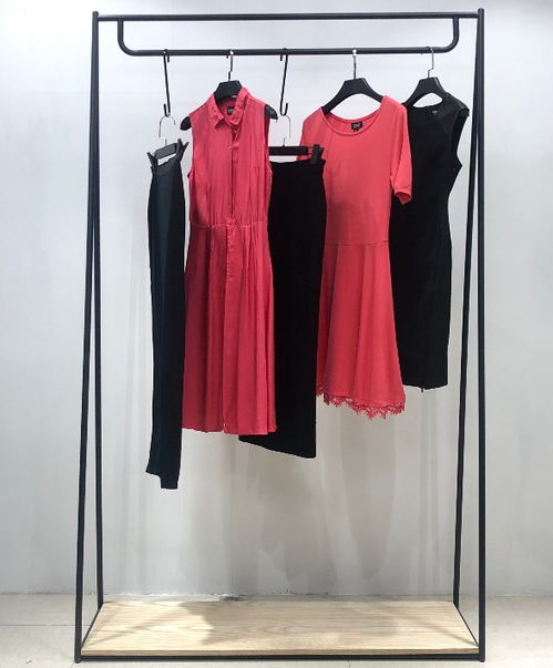 【品牌折扣女裝經(jīng)典連衣裙貨尾貨批發(fā)今日特價(jià)】-