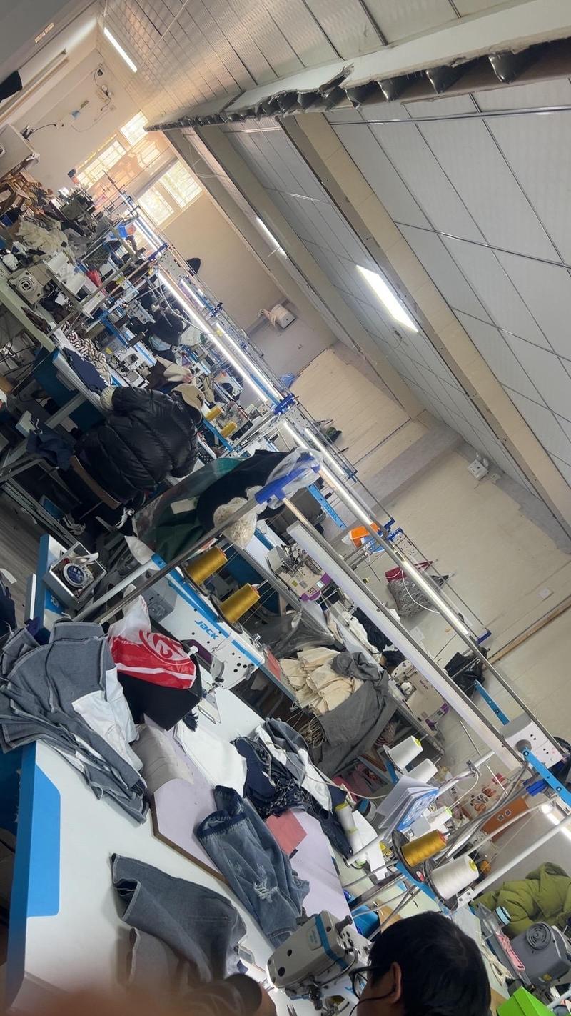 女神節(jié)快樂,祝我家的女神們永遠(yuǎn)18歲,#帶你走進服裝廠 #工廠實拍視頻